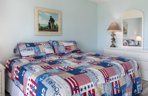 Sailhouse Condo | Bay View Retreat - Condo 77