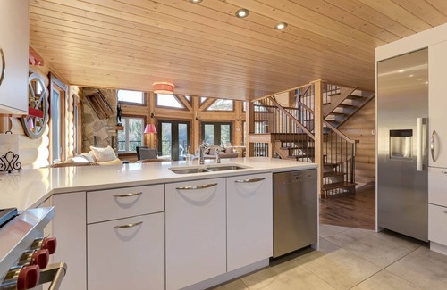Amherst Ski Chalet | Baycliff Kanata Tremblant 257