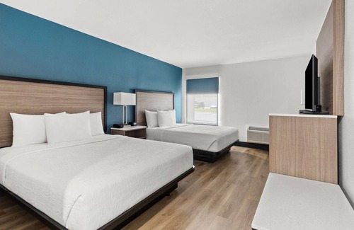 Batavia Hotel | Baymont by Wyndham Batavia - Darien Lake