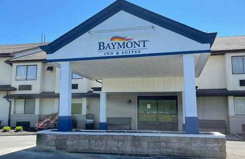 Branford Hotel | Baymont by Wyndham Branford/New Haven