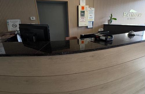 Addison Hotel | Baymont by Wyndham - Chicago - Addison - O'Hare