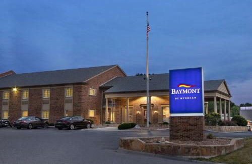 Shawnee Heights Hotel | Baymont by Wyndham Kansas City KU Medical Center