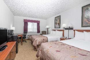 Marshfield Hotel | Baymont by Wyndham Marshfield