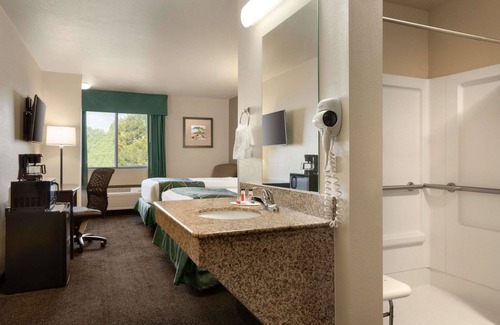 Wellington Hotel | Baymont by Wyndham Wellington