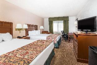Yreka Hotel | Baymont by Wyndham Yreka