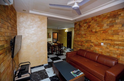 Koforidua Bed & Breakfast | Bays Villa