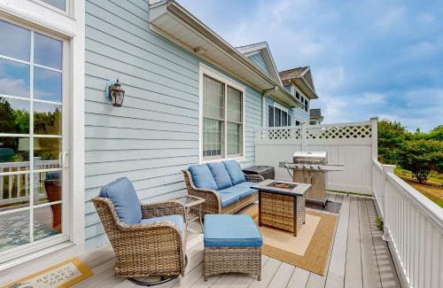 The Commons House | Bayside Resort - 36294 Sunflower Blvd