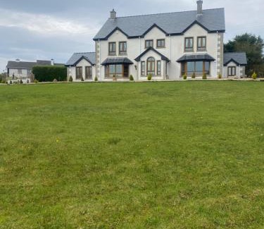 Dunkineely Bed & Breakfast | Bayview Guest House