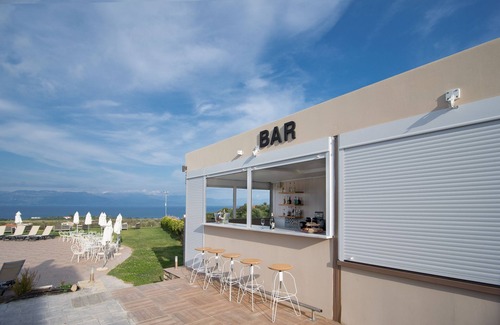 Aipeia Apartment | Baywatch Hotel