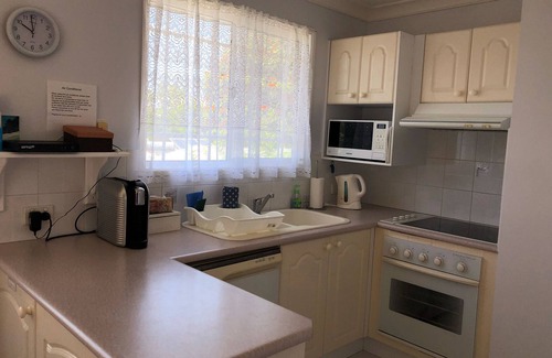 Maroochydore House | Bayz on the River.WATERFRONT. PET FRIENDLY.KAYAKS!