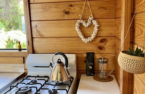 Tryphena House | Bazza's Beach House