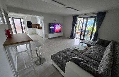 Banska Bystrica Apartment | BB Central Apartment with pool and garden