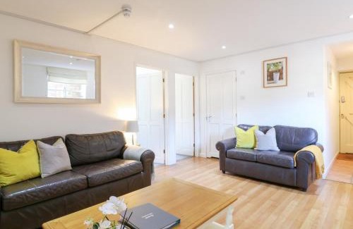 Bedford House | BB House