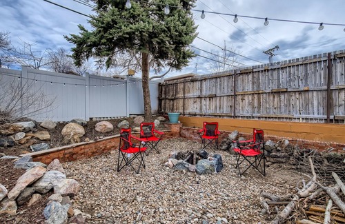 Lamar Heights Area House | BBQ + Games | 70in TV | Foosball | Arvada