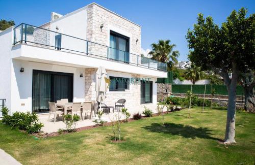 Koyunbaba Villa | BD498- 4 Room Villa with Private Pool in Gumusluk