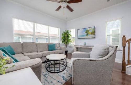 Jacksonville Beach Apartment | Be A Nomad - Coastal Retreat 100 yds to Beach