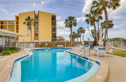 Longboat Key Villa | Beach and Pool Access Gulf Coast Villa with Balcony