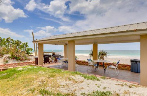 Longboat Key Villa | Beach and Pool Access Gulf Coast Villa with Balcony