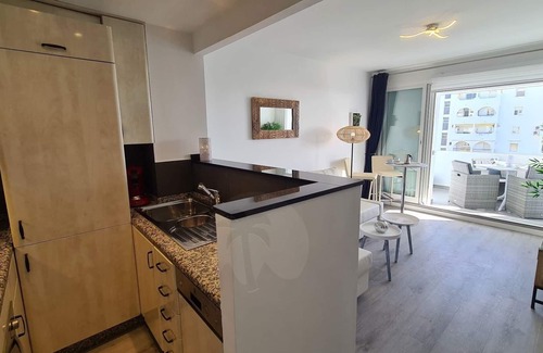 Torrox Costa Apartment | Beach apartment Laguna Beach: sea view, 4 pools (1x heated), tennis, 2 air-conditioned, 2TV