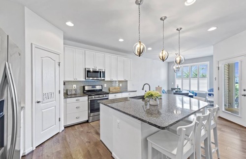 Millville House | Beach Blessings - 3BR charmer in Bishops Landing