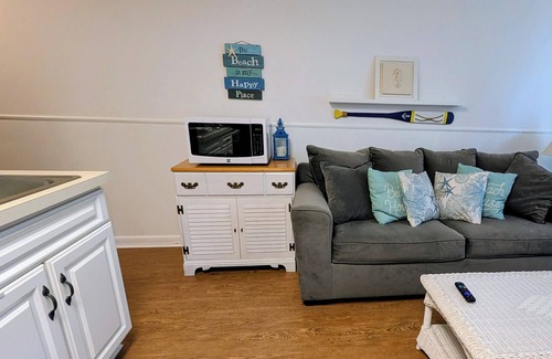 North End Condo | Beach block condo minutes to the boardwalk in Ocean City - Perfect for a getaway