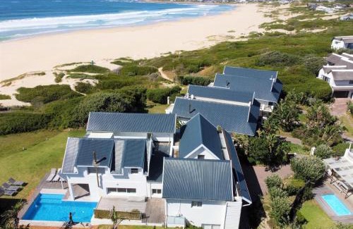 Cape Saint Francis Apartment | Beach Break Guest Houses and Villas