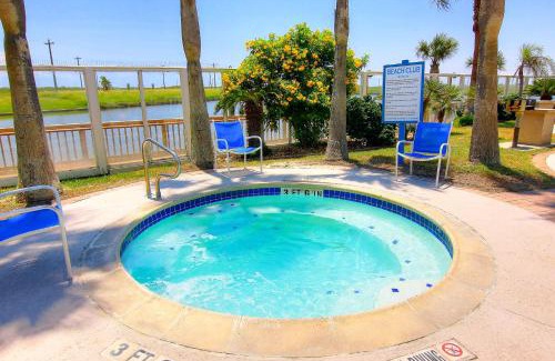 Corpus Christi Apartment | Beach Club 173 & 174