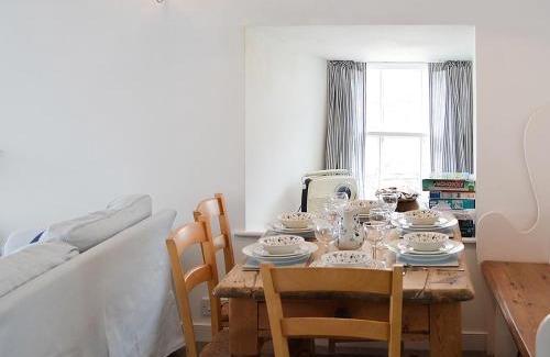 Gorran Haven House | Beach Corner Cottage