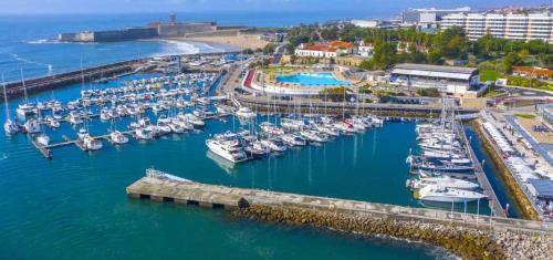Oeiras Boat Rental | Beach Cosy Boat