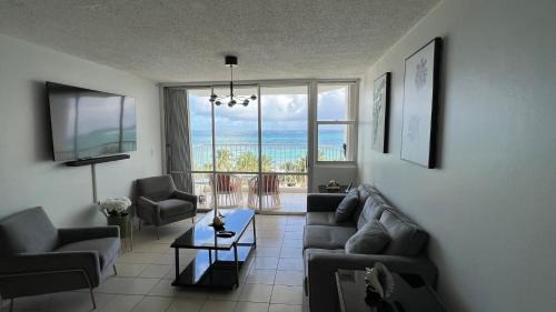 Isla Verde Apartment | Beach front 2 bedroom & bath in Isla Verde