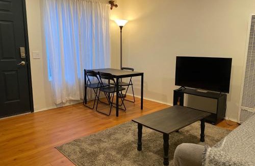 El Porto Apartment | Beach Gateway Full Kitchen 1 Bedroom Duplex