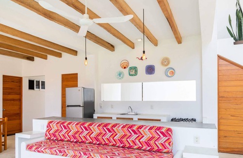 Los Tamarindos House | Beach Getaway + Pool, BBQ & Walk to Playa Zicatela