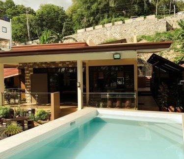 Sawang House | Beach getaway Studio Villa in Lobo