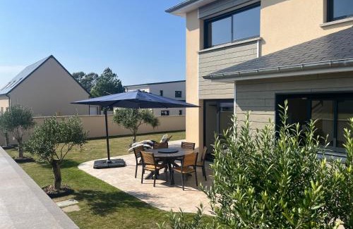 Gouville-sur-Mer House | Beach house