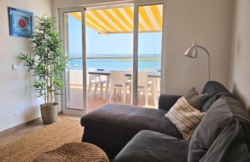 Praia de Faro Apartment | Beach House on Faro Island with a Dreamy Terrace and 7 Beds for the Perfect Escape