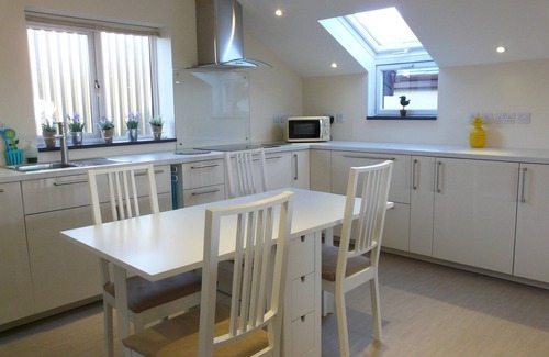 Moelfre House | Beach location and sea views Seashells Dafarn Rhos Lligwy Moelfre Anglesey Wales