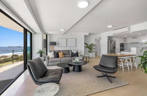 Maroochydore Apartment | Beach on Sixth