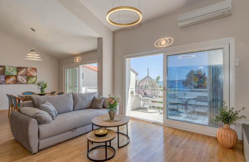 Kastel Stafilic Apartment | Beach Residence Parat
