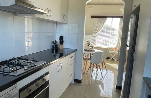 Henley Beach South Apartment | Beach Retreat -$0 for more than 1 guest!