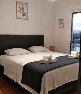 Korithion Apartment | Beach Retreat in town