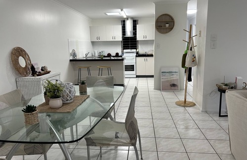 Shoal Point Apartment | Beach, Sand Relax