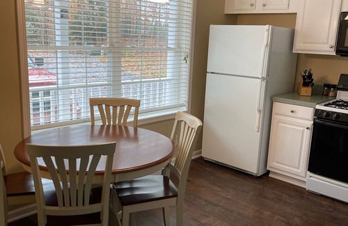 Petoskey Condo | Beach, State Park, unparalleled location. 5 miles from Boyne and Nubs Skiing