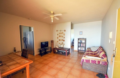 Le Carbet Apartment | Beach view apartment in residence