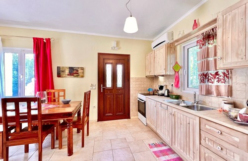 Lefkada Town Villa | Beach Villa Iolis with private pool