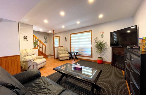 Washago Cottage | "beachcomber" Cottage
