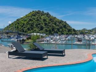 Picton Hotel | Beachcomber Inn Picton