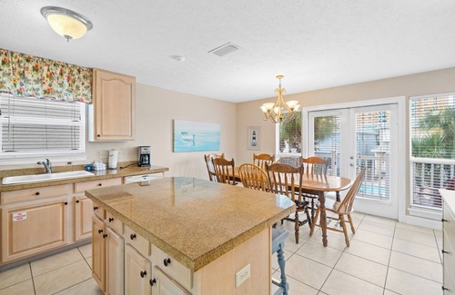 Gulf Lagoon Beach Condo | Beaches and Dreams by Book That Condo
