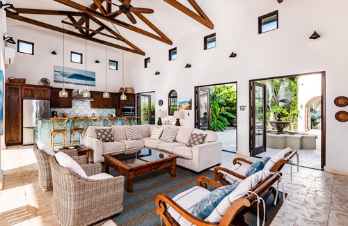 Playa Langosta House | BEACHFRONT 5BR Luxury Villa "Carolina Del Mar", Memorable Sunset Views.