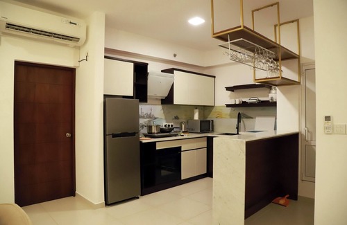 Uswetakeiyawa Apartment | Beachfront Apartment Near Colombo with Ocean View