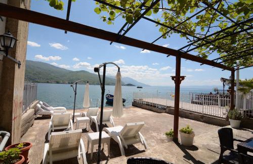 Varosh Apartment | Beachfront Apartments Bojadzi